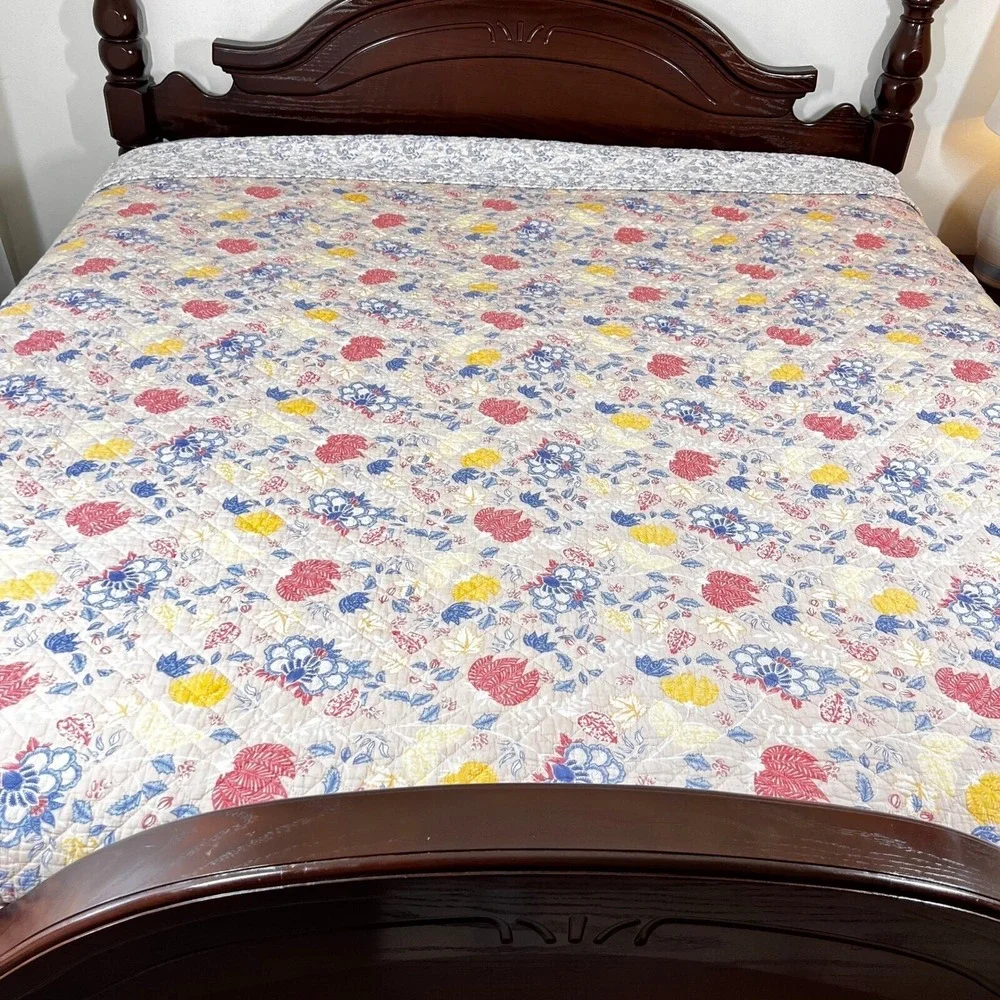 Rachel Ashwell Shabby Chic Reversible Floral‎ Quilt King 85x85 Farmhouse Bedding